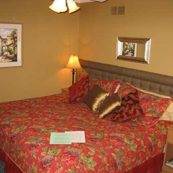 WeatherPine Inn - Hotels Near Me - Niagara-ON-the-Lake, Ontario WeatherPine Inn - Hotels Near Me - Niagara-ON-the-Lake, Ontario