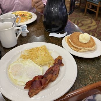 Carnegie's Cafe - Farmers Breakfast - American Near Me - Laughlin, Nevada Carnegie's Cafe - Farmers Breakfast - American Near Me - Laughlin, Nevada