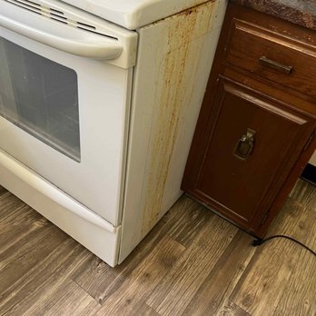 Pure Joy Cleaning & Contracting - Stove grime - Home Cleaning Near Me