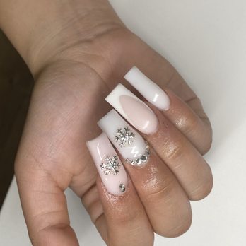Nails by Areli - Christmas set - Nail Technicians Near Me - Vacaville, California Nails by Areli - Christmas set - Nail Technicians Near Me - Vacaville, California