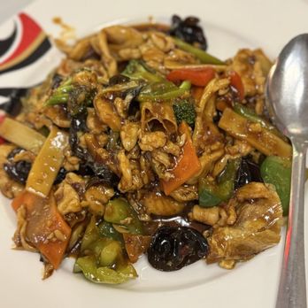 Etang Asian Bistro - Garlic chicken - Asian Fusion Near Me - Pooler, Georgia Etang Asian Bistro - Garlic chicken - Asian Fusion Near Me - Pooler, Georgia