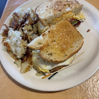 Crackers & Co Cafe - Bacon avocado egg melt - American Near Me - Mesa, Arizona