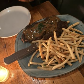 Entre Nous French Bistro - Wine Bars Near Me - Pasadena, California Entre Nous French Bistro - Wine Bars Near Me - Pasadena, California