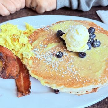 The Butter House - Lemon Curd & Blueberry Pancakes - Breakfast & Brunch Near Me - Seaside, California The Butter House - Lemon Curd & Blueberry Pancakes - Breakfast & Brunch Near Me - Seaside, California