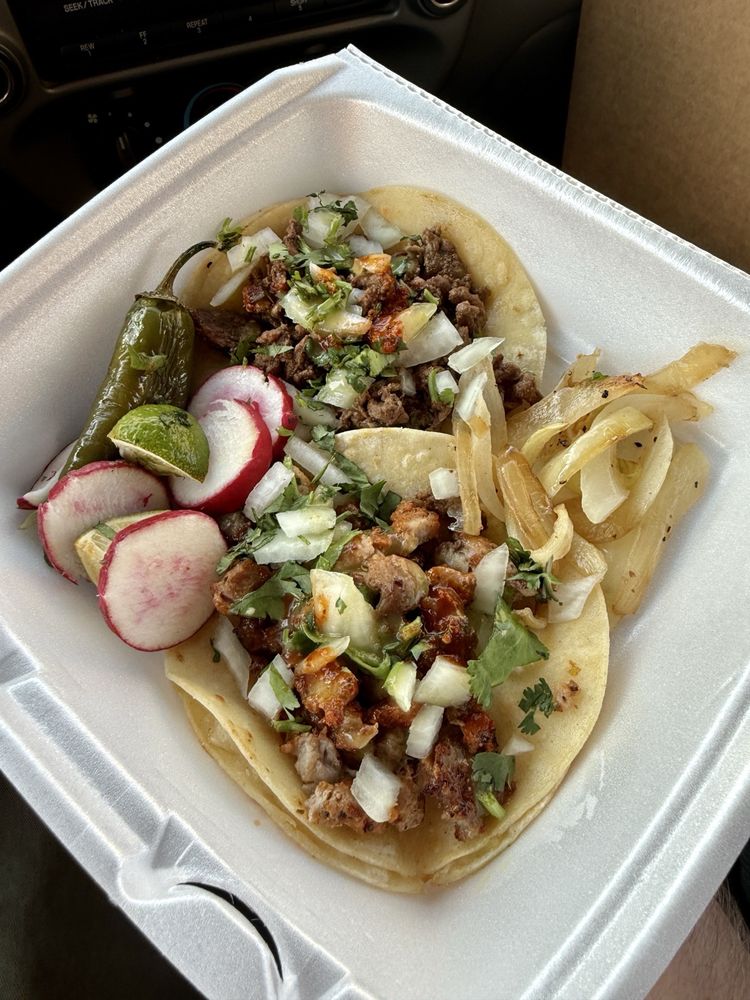 Lonchera La Familia — Mexican restaurant in Lafayette