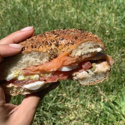 Alaskan Smoked Salmon Bagel