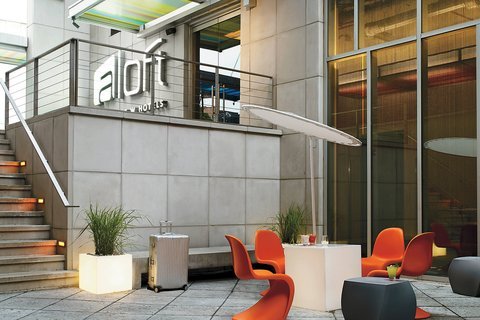 Aloft Harlem by null