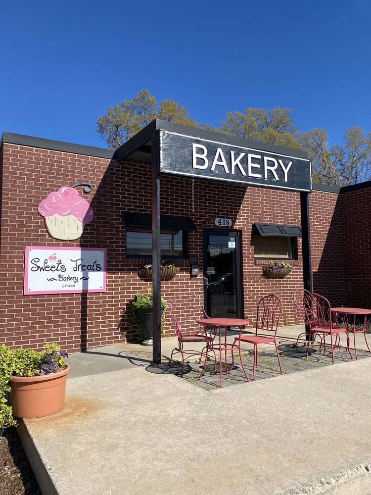 SWEETS & TREATS Updated September 2024 20 Photos & 15 Reviews 418 Montague Ave, Greenwood
