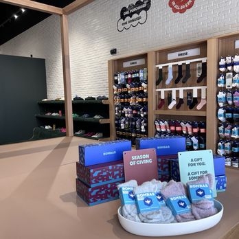 Bombas-Austin - Men's Clothing Near Me - Austin, Texas Bombas-Austin - Men's Clothing Near Me - Austin, Texas