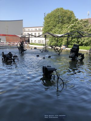 Tinguely Fountain by null