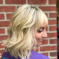 Jag Salon - 5 ! Fantastic salon , color and cut by Danielle . She is truly a blonde specialist !