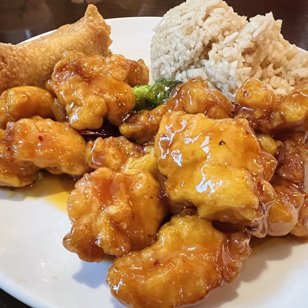 Golden Bowl - General Tso's close up - Chinese Near Me - Spring, Texas