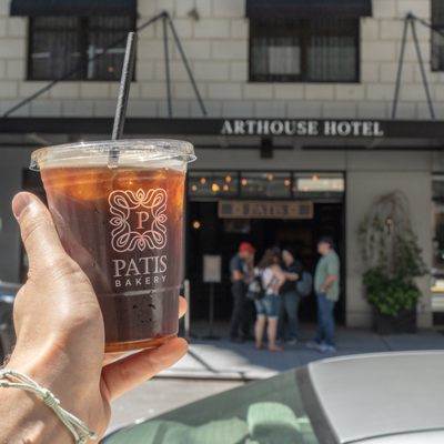Patis Bakery by null