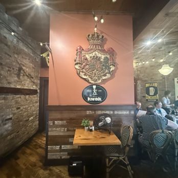 Café Hollander - Downer - Inside - Belgian Near Me - Milwaukee, Wisconsin