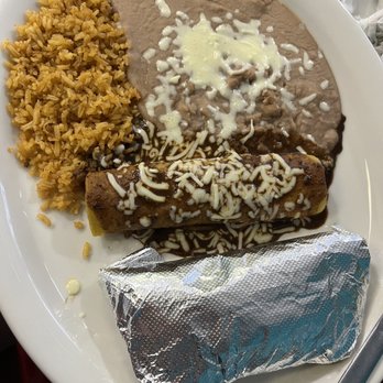 Los Patrones Mexican Restaurant - Enchilada, taco (in foil), rice and beans - Mexican Near Me - Bay Minette, Alabama