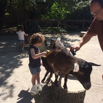 Fort Wayne Zoo - Zoos Near Me - Fort Wayne, Indiana Fort Wayne Zoo - Zoos Near Me - Fort Wayne, Indiana