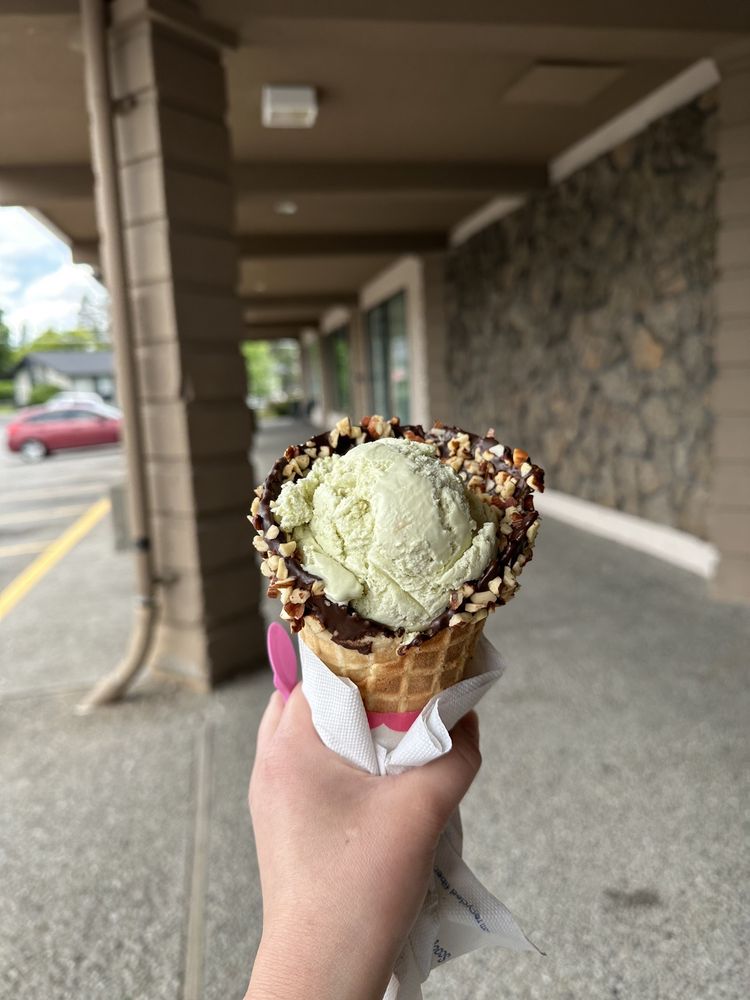 BASKINROBBINS Updated October 2024 2727 S Mount Vernon St, Spokane