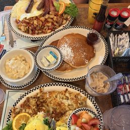 The GRIZZ (1530-1590 cal) White Cheddar Mac & Cheese (420 cal) Bacon Avocado Benedict (850 cal) Fresh-Squeezed Orange Juice The GRIZZ (1530-1590 cal) White Cheddar Mac & Cheese (420 cal) Bacon Avocado Benedict (850 cal) Fresh-Squeezed Orange Juice