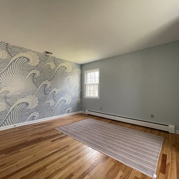 Greenhaus Painting - Interior painting with accent wallpaper installation! - Painters Near Me - Norwalk, Connecticut Greenhaus Painting - Interior painting with accent wallpaper installation! - Painters Near Me - Norwalk, Connecticut