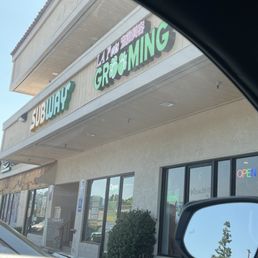 Exterior outside entrance of LA Pets Grooming - Parking - Diamond Bar, California Exterior outside entrance of LA Pets Grooming - Parking - Diamond Bar, California