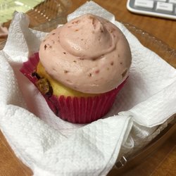 Warm Sugar - Strawberry lemon cupcake. So good!