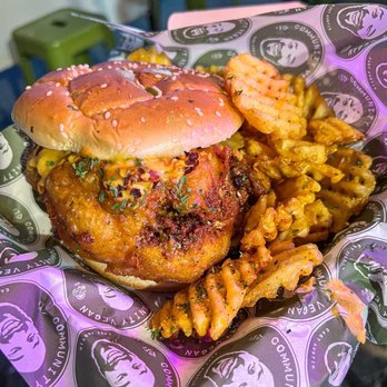 Community Kitchen + Taproom - Fried Beer Battered Cauli Chicken Sandwich - Vegan Near Me - Austin, Texas