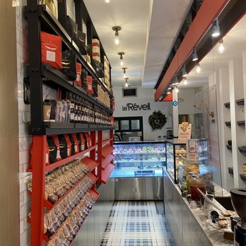 Le Reveil Coffee - Coffee & Tea Near Me - New York, New York