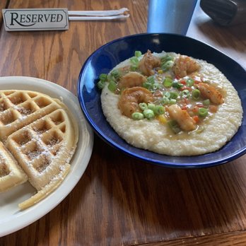 Wine Down Cafe - Wine Bars Near Me - Saint Louis, Missouri