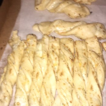 Round Table Pizza - Pizza Near Me - Oakley, California