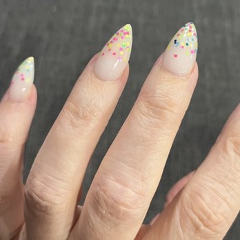 MS Nails Spa - Loving these dots. - Nail Salons Near Me - Lyons, Illinois