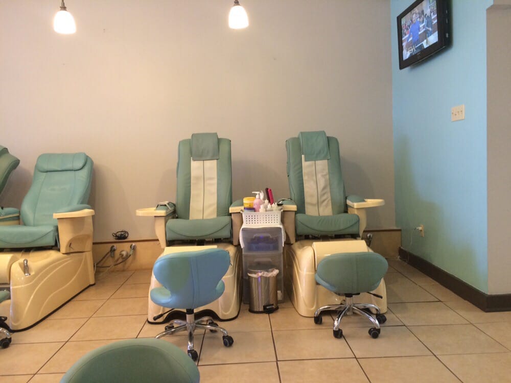 HIGHLAND NAILS & SPA 45 Photos & 26 Reviews 17002 Jefferson Hwy