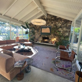 The Capri Hotel - Lobby area - Hotels Near Me - Ojai, California
