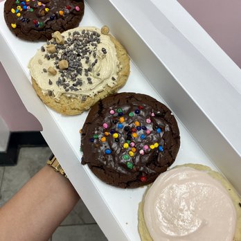 Crumbl - Lutz - Galaxy, cookie dough and last-sugar - Bakeries Near Me - Lutz, Florida Crumbl - Lutz - Galaxy, cookie dough and last-sugar - Bakeries Near Me - Lutz, Florida