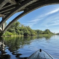 Howling Wolfe Canoe & Kayak