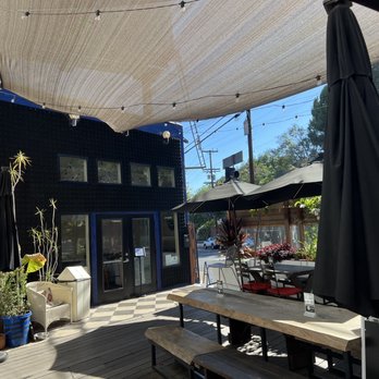 The Lyric Hyperion - Coffee & Tea Near Me - Los Angeles, California The Lyric Hyperion - Coffee & Tea Near Me - Los Angeles, California