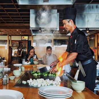 Hibachi - The chef on the grill - Japanese Near Me - Philadelphia, Pennsylvania