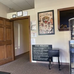 To the Point Tattoo Studio - Waiting area