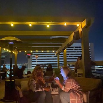 Floor 13 Rooftop Bar - Cosy Atmosphere - Cocktail Bars Near Me - Phoenix, Arizona
