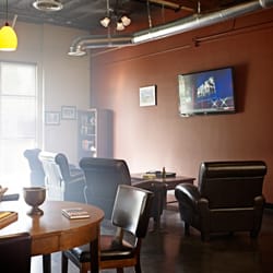 Ohlone Cigar Lounge - A view of the lounge from the entrance