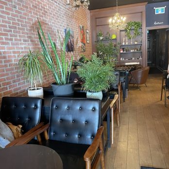 creek coffee & co - Coffee & Tea Near Me - Toronto, Ontario