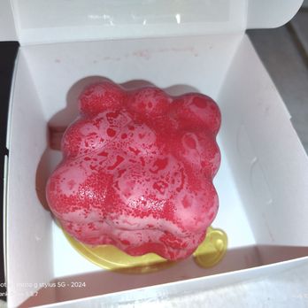 Tinsy’s Treats - Strawberry matcha - Desserts Near Me Tinsy’s Treats - Strawberry matcha - Desserts Near Me