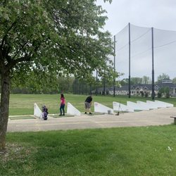 Henrikson's Driving Range
