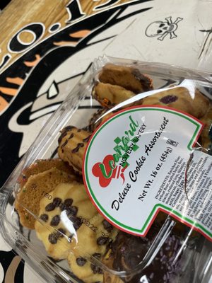 Leonard Novelty Bakery by null