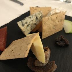 William Blue Dining - Cheese plate