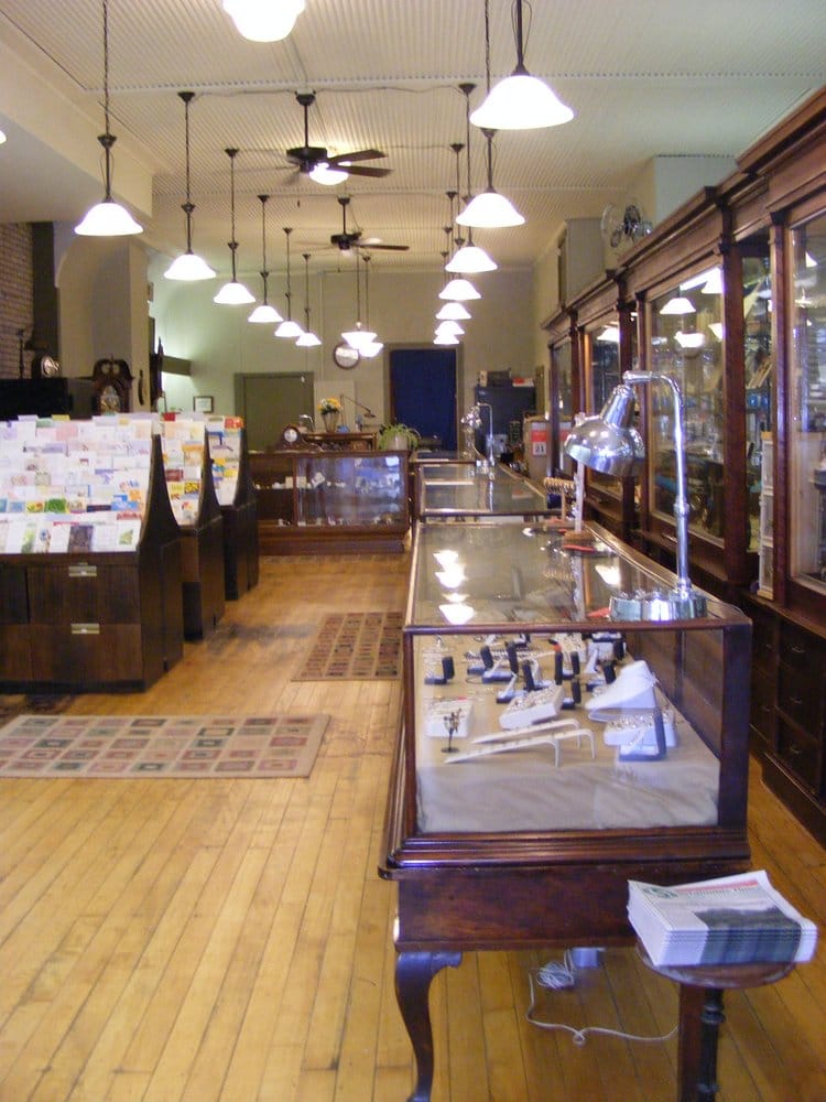 BERGEY JEWELRY & GIFT SHOP Updated October 2024 203 E Main St