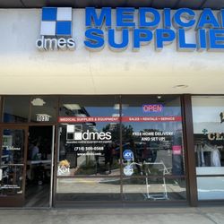 DMES Medical Supplies Store-Huntington Beach - Front of DMES Medical Supply Store Huntington Beach