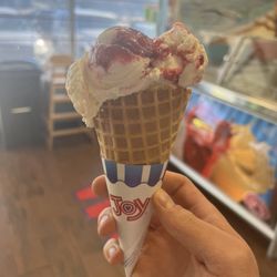 La Michoacana Costa - Strawberries and Cream with Coconut