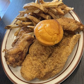Mountain West Eatery - American Near Me - Las Vegas, Nevada