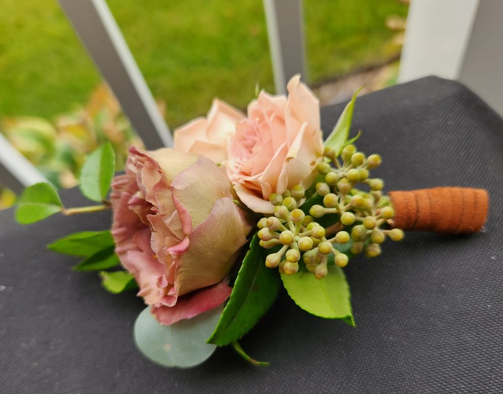 LILY & DAISY FLORAL Minneapolis, Minnesota Floral Designers Phone