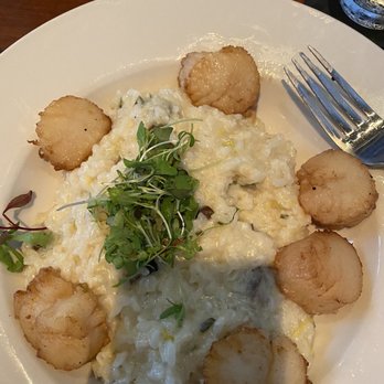 Seaport Grille - Sautéed Scallops and Parmesan Rissotto....delicious - Seafood Near Me - Gloucester, Massachusetts Seaport Grille - Sautéed Scallops and Parmesan Rissotto....delicious - Seafood Near Me - Gloucester, Massachusetts